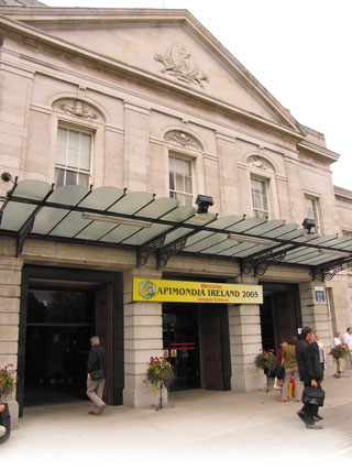 Apimondia 2005