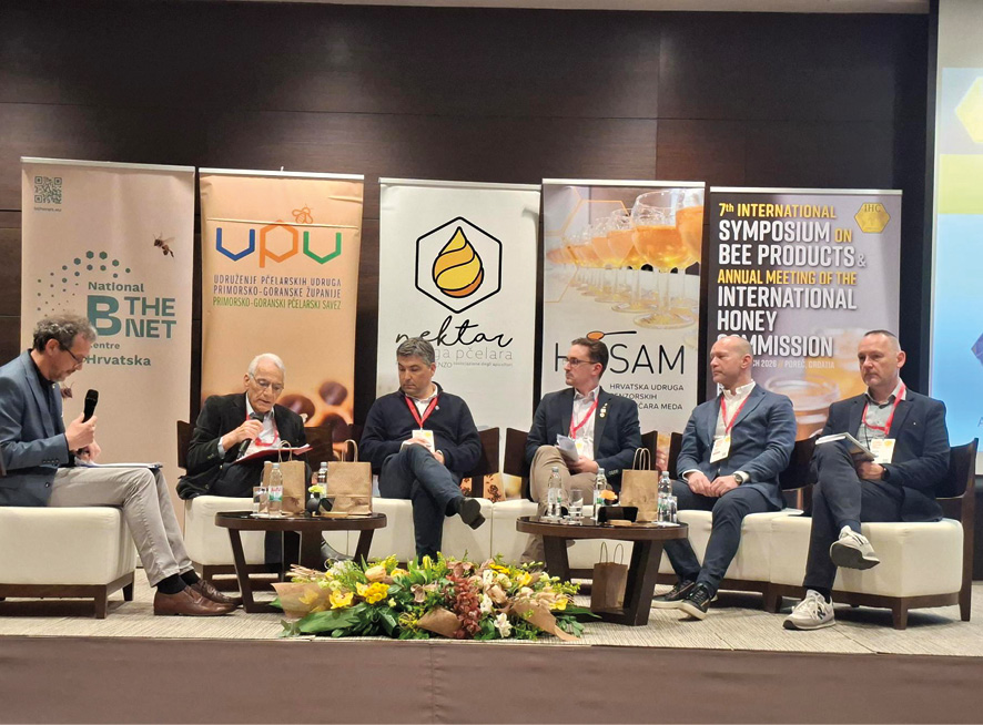 Fot. 2. Panel dyskusyjny. Od lewej: prowadzący dyskusję oraz paneliści: prof. Andreas Thrasyvoulou, prof. Miguel Vilas-Boas, dr Nik Lupše, dr Dario Lasić i Dražen Lušić.